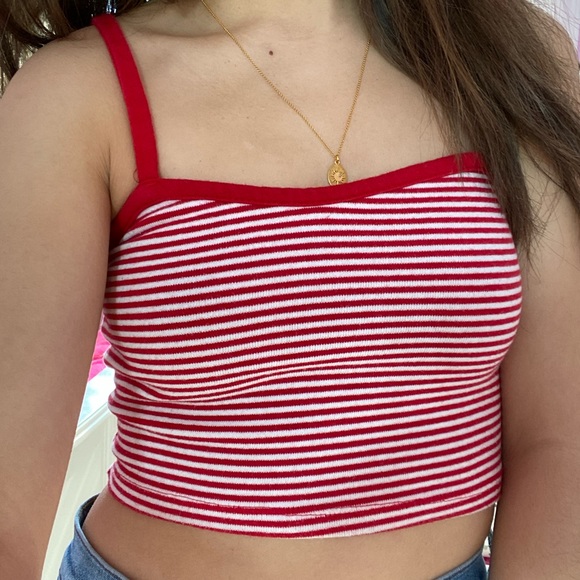 Forever 21 Tops - 3/$25 Forever 21 Cropped Tank Top